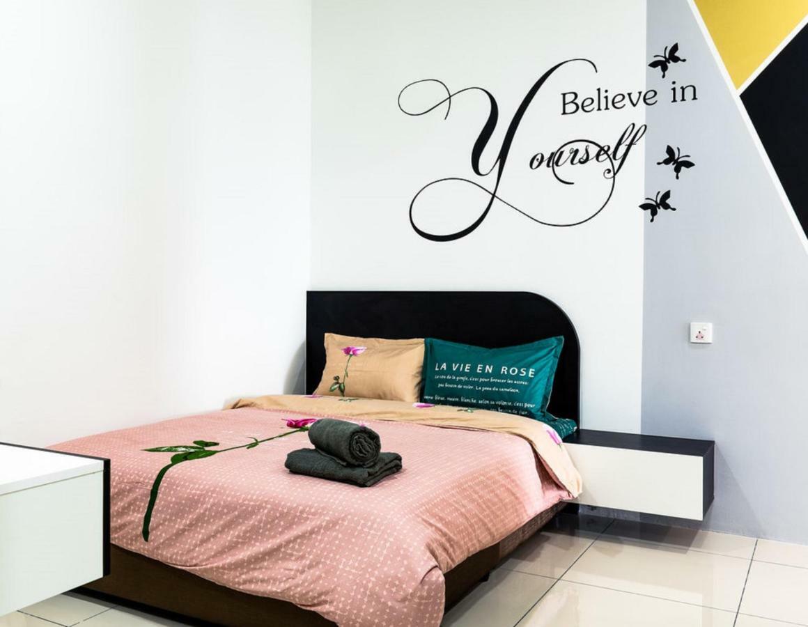 Southwest Designer Suite By D Imperio Homestay Penang 峇六拜 外观 照片